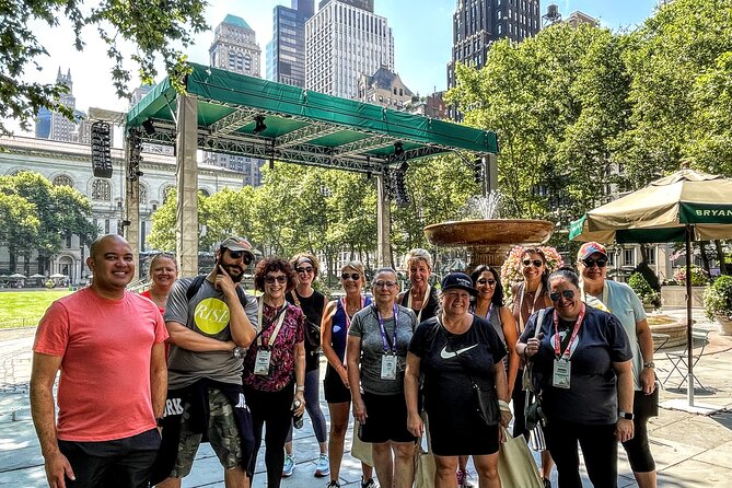1 Hour Morning Walking Tour in Times Square NYC - Stop 2: Hudson Theatre and the Titanic Tie-In