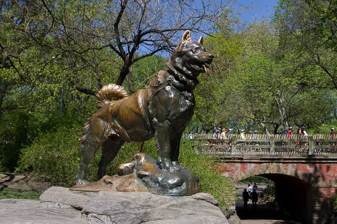 1 Hour Private Guided Tour - Riding past the Zoo, Delacorte Musical Clock, and Balto