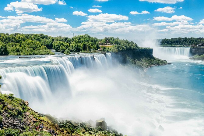 2-Day Best of Niagara Falls, Corning, Finger Lakes Tour from NYC - The big idea: Niagara Falls, Corning, and the Finger Lakes in two days
