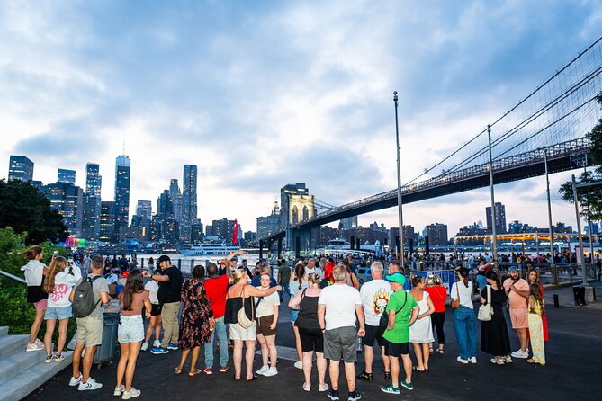 3 Hour Luxury Bus Tour of NYC Night Highlights - SoHo to the Financial District: From Cast-Iron Streets to Wall Street Lights