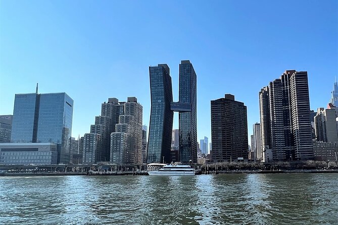 AIANY Climate Change Tour in New York - When circumnavigation depends on the day: what you can count on