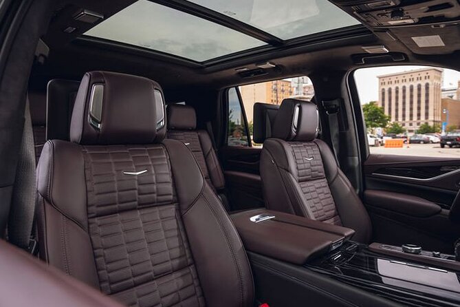 Airport luxury arrival ride by SUV, Sedan, Minibus or Limousine - What you get during the ride, comfort vs. expectations
