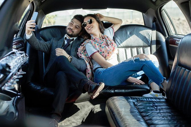 Airport luxury arrival ride by SUV, Sedan, Minibus or Limousine - Value and price, when $299 per vehicle makes sense