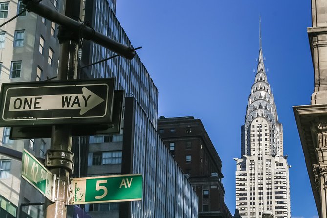 Airport Luxury departure ride from NYC Hotels by Limousine or SUV - Price and Value: When $269 Is a Smart Move