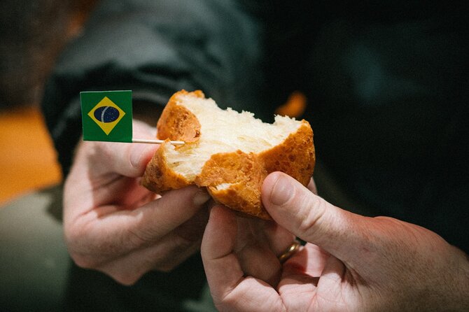 Astoria Food Walking Tour in New York - The 11:00 am Route and the Small-Group Advantage