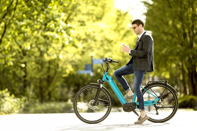 Bike Rental Central Park: E-Bike Rental of the Park & City - Getting started at 1391 6th Ave in NYC