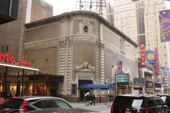Broadway: A Self-Guided Audio Tour of the World's Iconic Theatre District - Who this Broadway audio tour suits best