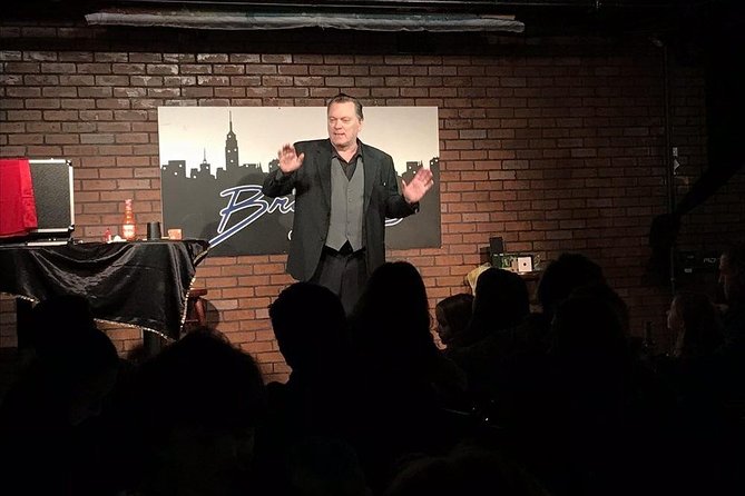 Broadway Comedy Club - Entering the room: what the show experience feels like
