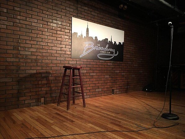 Broadway Comedy Club - Seating and venue condition: what to watch for on arrival
