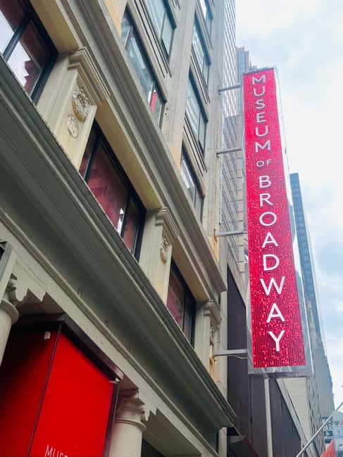 Broadway the Tour: NYC's Immersive Historic Walking Tour - What to bring, what not to bring, and how to avoid a bad day