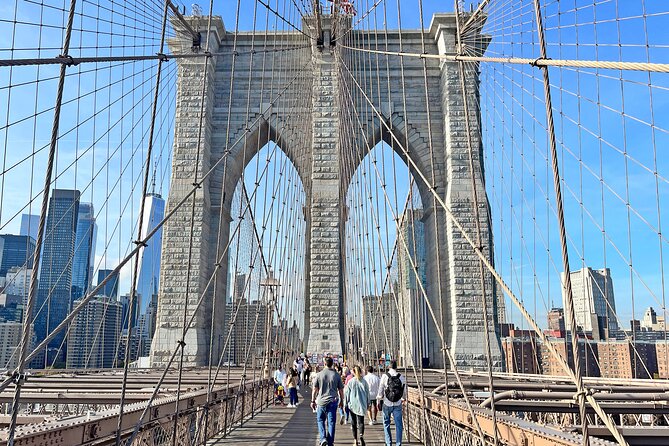 Brooklyn Bridge and Dumbo Walking Tour - Small Group - Manhattan Bridge view photo stop: what to do with your camera