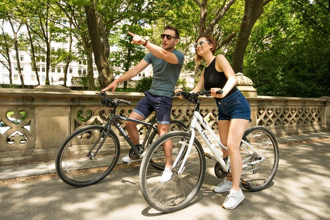 Brooklyn Bridge Bike Tour - The ride across the Brooklyn Bridge: the big payoff moment