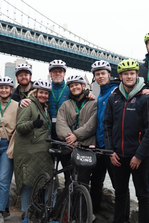 Brooklyn Bridge Self-guided Bike Tour App - Audio + Written - Photo ops, food picks, and restroom locations that keep the day practical
