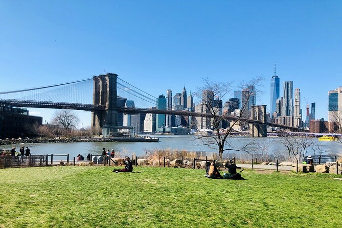 Brooklyn Bridge, Statue of Liberty and Manhattan Tour - Ground Zero stop: the 9/11 Memorial and Museum moment