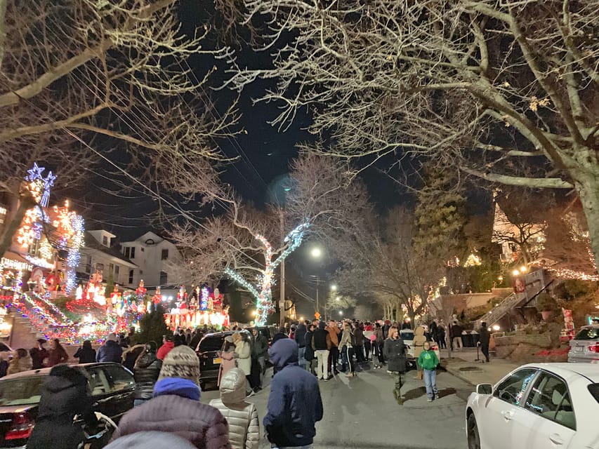 Brooklyn: Dyker Heights Christmas Walking Tour - The Houses, Gardens, and Photo Moments You Should Aim For