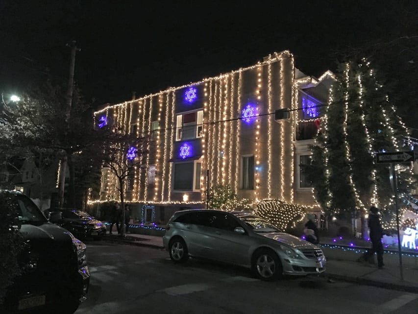 Brooklyn: Dyker Heights Christmas Walking Tour - Pace, Cold, and Crowd Reality Checks (Read This Part)