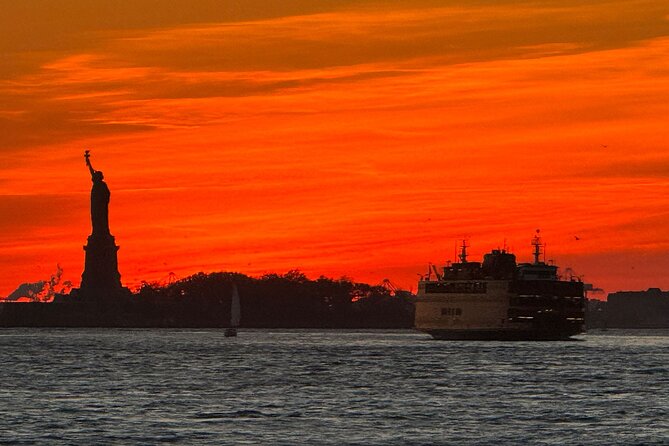 Brooklyn Heights: New York City's First Suburb - What you actually get from the engaging guide style