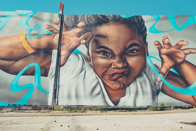 Brooklyn street art and hipster culture tour in French - Price and logistics: value at $62.92, plus one expense to plan for