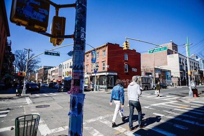 Brooklyn street art and hipster culture tour in French - Who should book this Bushwick and Williamsburg French tour