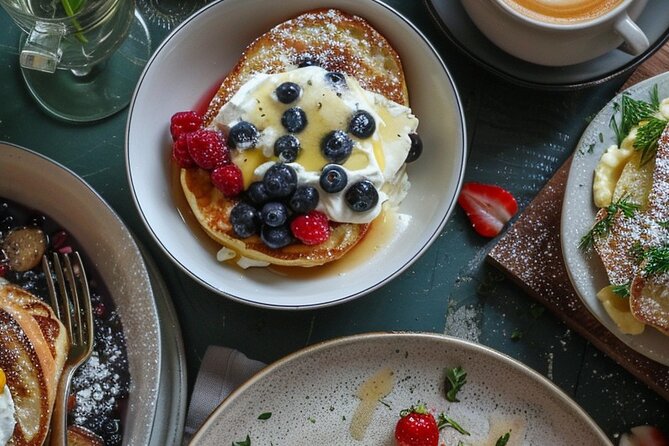 Brunch in a Crunch in NYC - Eating your creations with drinks, and skipping the line