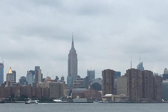 Central Bark and Beyond Tour for Dog Lovers - Hudson Yards on foot, plus the view people remember