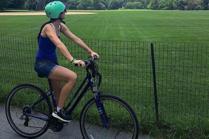 Central Park Bike Rentals - Going beyond the park: waterfront paths and protected bike lanes