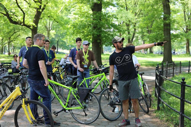 Central Park Bike Tour in Dutch or German - Reservoir Pass, Sheep Meadow, and Cleopatra’s Needle Photo Moments
