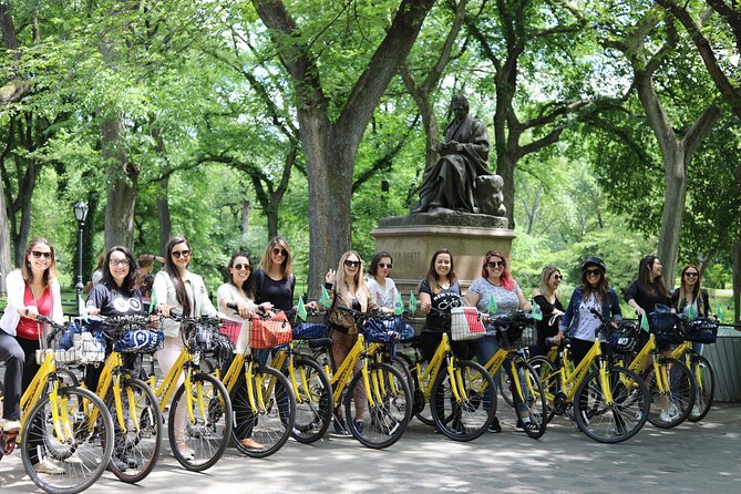 Central Park Bike Tour in Spanish or English - Belvedere Castle stop: photos first, then park context