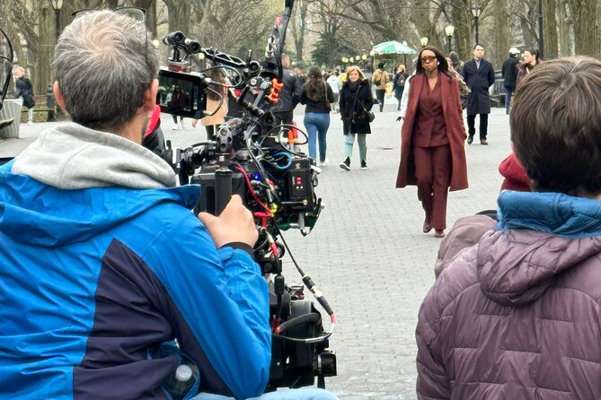 Central Park Movie Locations and Celebrity Homes Pedicab Tour - Tavern on the Green and Pinebank Arch: Comedy, Chaos, and Winter-Season Fun