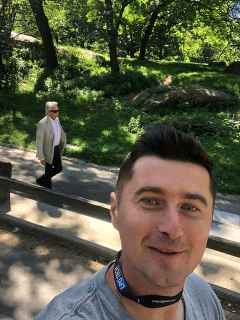 Central Park Movie Locations & Celebrity Homes Tour - Wollman Rink to Plaza Hotel: Home Alone 2 in Real Life