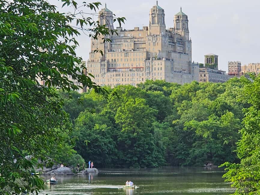 Central Park, NY: Nature, Architecture and Movie Scenes Tour - Home Alone 2 pigeon lady arch and the Nova Scotia sandstone detail