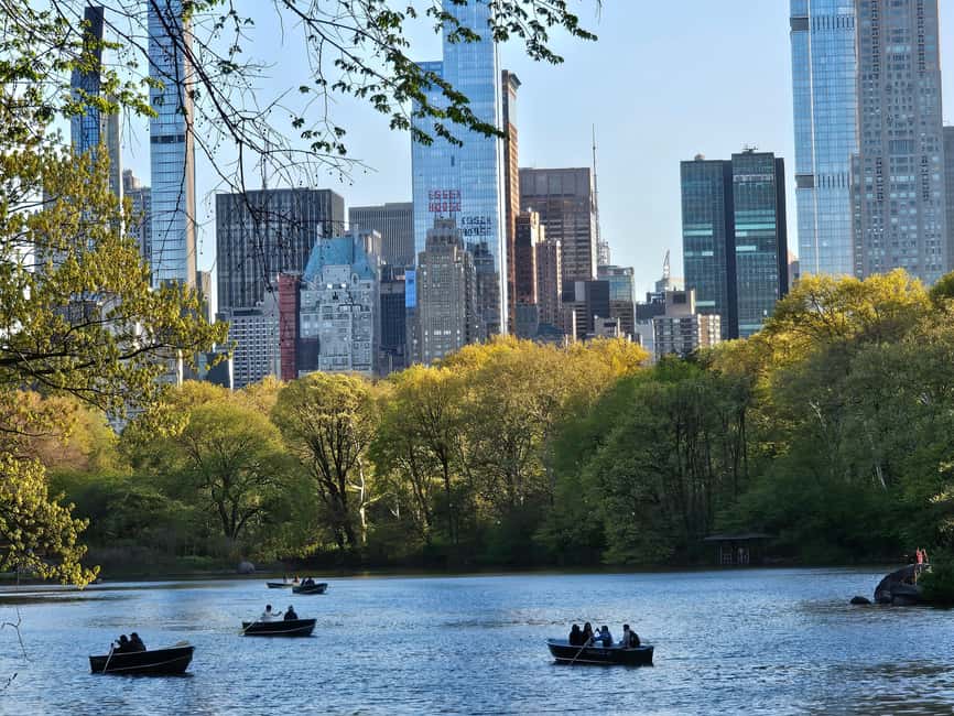 Central Park, NY: Nature, Architecture and Movie Scenes Tour - Movie magic returns south: US and Italian statuary, Tavern on the Green, Ghostbusters, and Elf