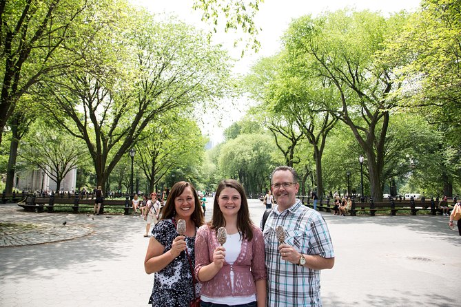 Central Park TV and Movie Sites Walking Tour - Actor-Style Guides, Mobile Tickets, and Why This Format Works
