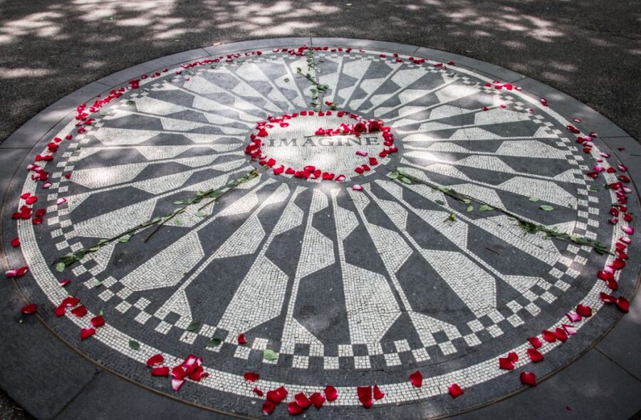 Central Park TV & Movie Sites Walking Tour - NYC - Date Night escape spots and the walk’s built-in action beats