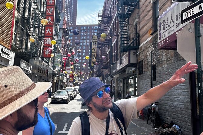Chinatown & Little Italy Food Tour (4 Delicious Food Stops!) - Chinatown first: dim sum, soup dumplings, and market color