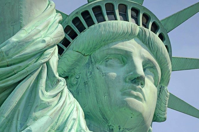 Choose Your Access Statue of Liberty and Ellis Island Small-Group Tour - Practical details that affect your comfort (and your photos)