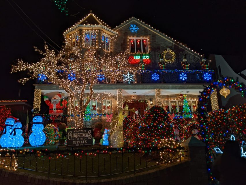 Christmas Light Night tour - The Minibus Ride to Brooklyn’s Christmas Core