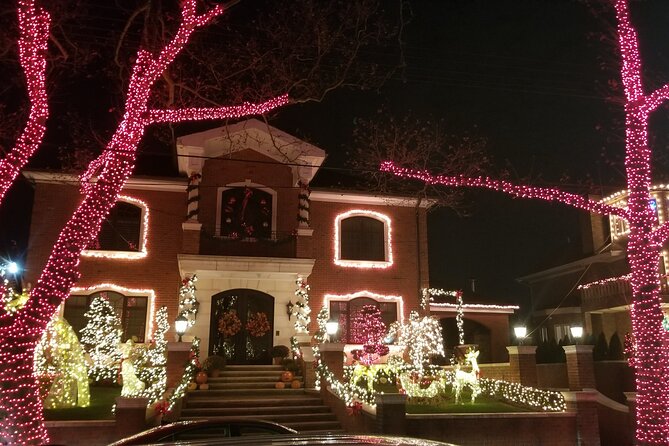 Christmas Lights Tour of Dyker Heights Brooklyn - Getting Around Without Public Transport, and Why It’s Worth It