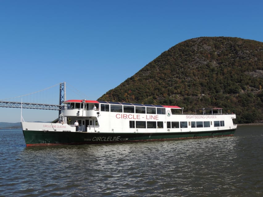 Circle Line: Bear Mountain Foliage & Oktoberfest Cruise NYC - The Hudson River cruise: what you see from Riverside Church to Bear Mountain