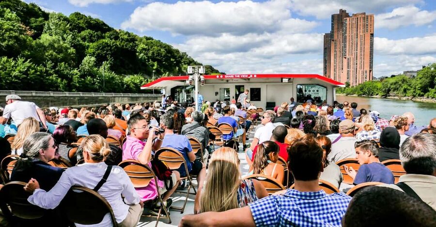 Circle Line: Bear Mountain Foliage & Oktoberfest Cruise NYC - Book this if you want seasonal scenery and an easy party plan