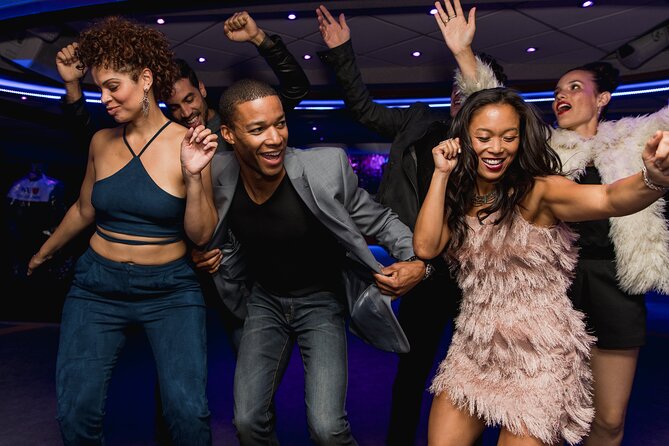 City Cruises New York: Bateaux Premier Dinner Cruise - Where you sit and how loud it gets: comfort versus conversation