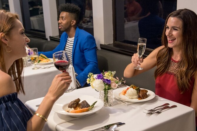 City Cruises New York: Signature Dinner Cruise - DJ Music and Dancing: Fun Energy, With One Important Caveat