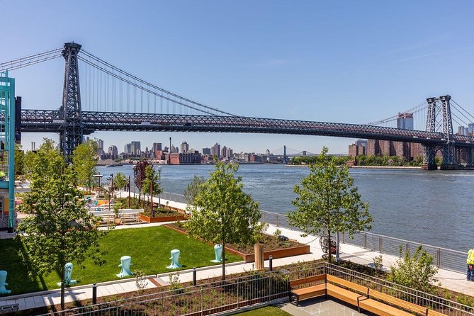 Contrasts of New York Tour: Harlem, The Bronx, Queens, and Brooklyn - Little Italy finish: keep the afternoon moving without stress
