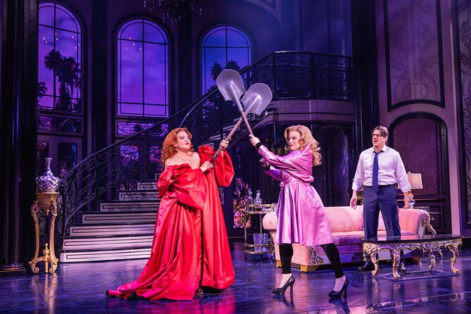Death Becomes Her on Broadway Ticket - Seating, Timing, and How to Plan Your Night Like a Local