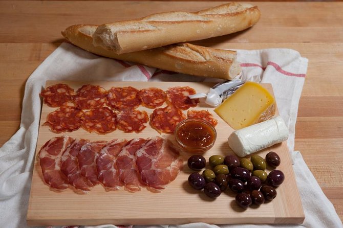 Deluxe Picnic for 2 (Grab and Go) - Key Highlights You’ll Actually Care About