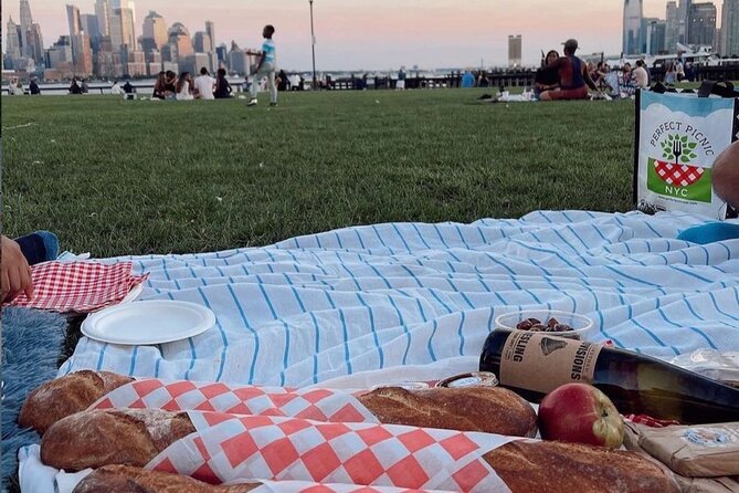 Deluxe Picnic for 2 (Grab and Go) - A Central Park Picnic for Two, With No Planning Headaches
