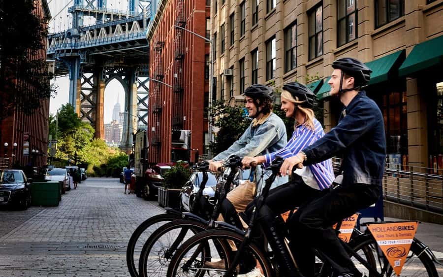 Downtown Bike Tour with Stylish Dutch Bikes or E-bikes! - Why Gazelle Dutch bikes feel right in New York
