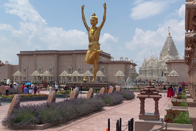 Explore the Hindu Temple a Spiritual Gem Near New York - Dress code and comfort: what you should plan for before you leave NYC