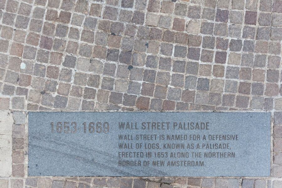 Financial Crisis Tour - The Extra Photo Stop and the Walk to the Federal Reserve Drop-Off
