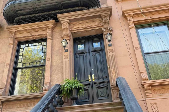 French Tour of Harlem and Columbia - French-Guided Storytelling, Small Group Benefits